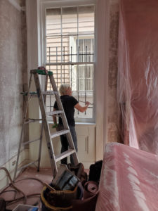 Sylvia T Designs – French Quarter Creole Cottage – Dramatic Plaster Finishes and Gold Leaf Ceilings – Jess leans into the job always brushing with care!